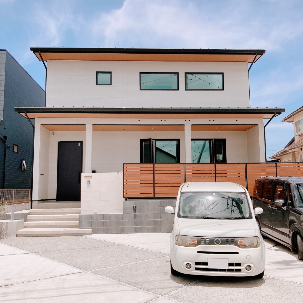 吹き抜けとオープンキッチンのある、ホッとする住まい スライダー画像 10